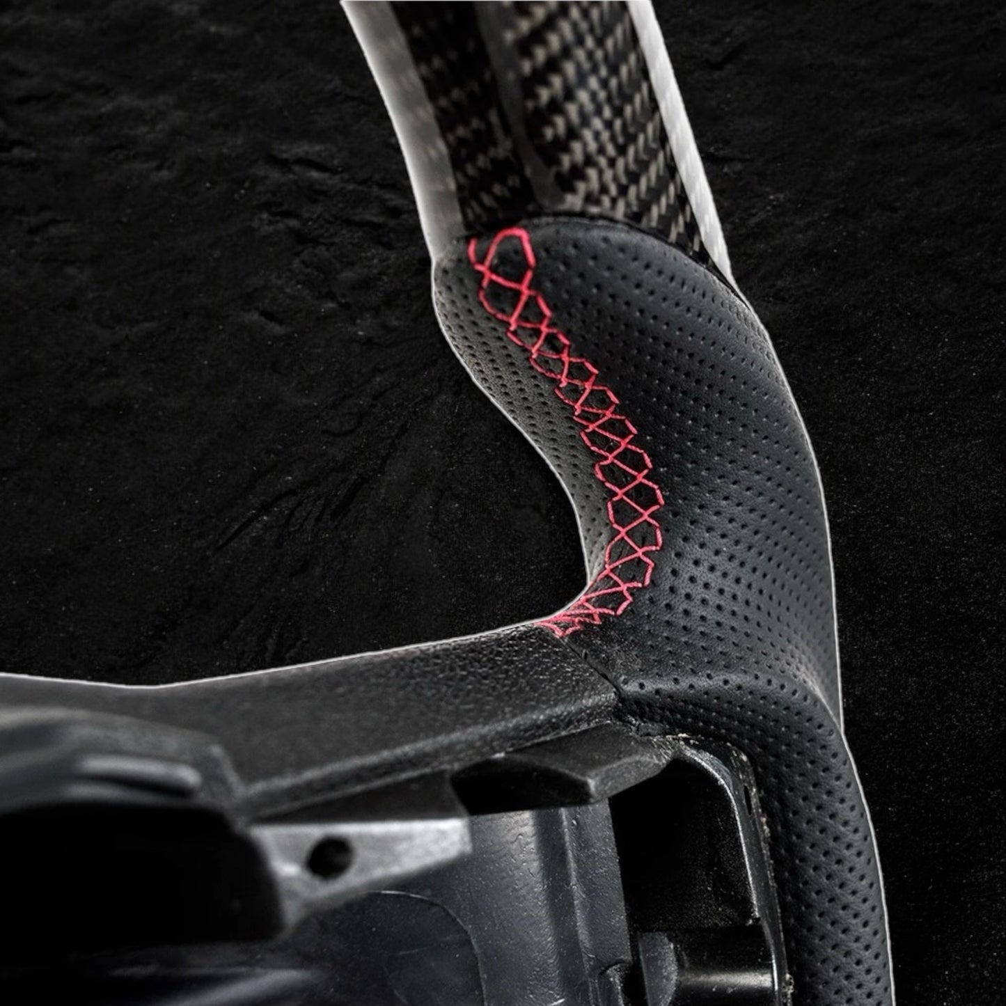 Ford Raptor F150 (2015-2024) Customised Carbon Fiber + Perforated Leather Steering Wheel